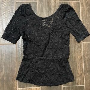 EUC White House black market (WHBM) black lace peblum top, Size XXS